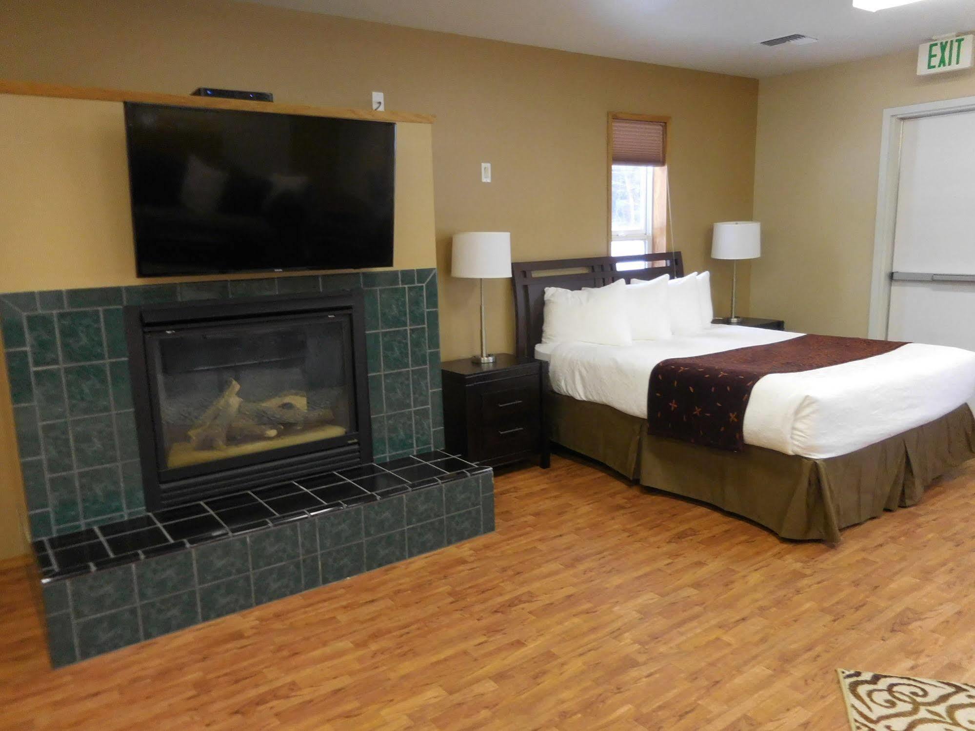 Cowlitz River Lodge Packwood Dış mekan fotoğraf